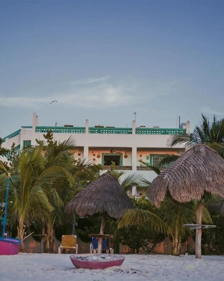 Hotel Gutierrez Celestun Exteriör bild