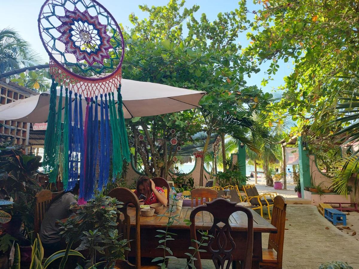 Hotel Gutierrez Celestun Exteriör bild